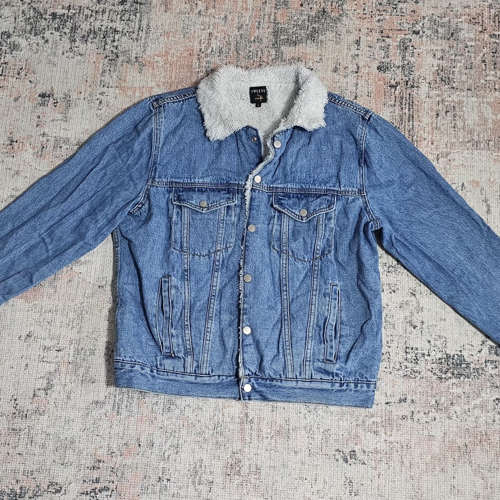 #12 Twelve by On Twelfth Oversized Denim Jacket with Faux Fur Collar Size L